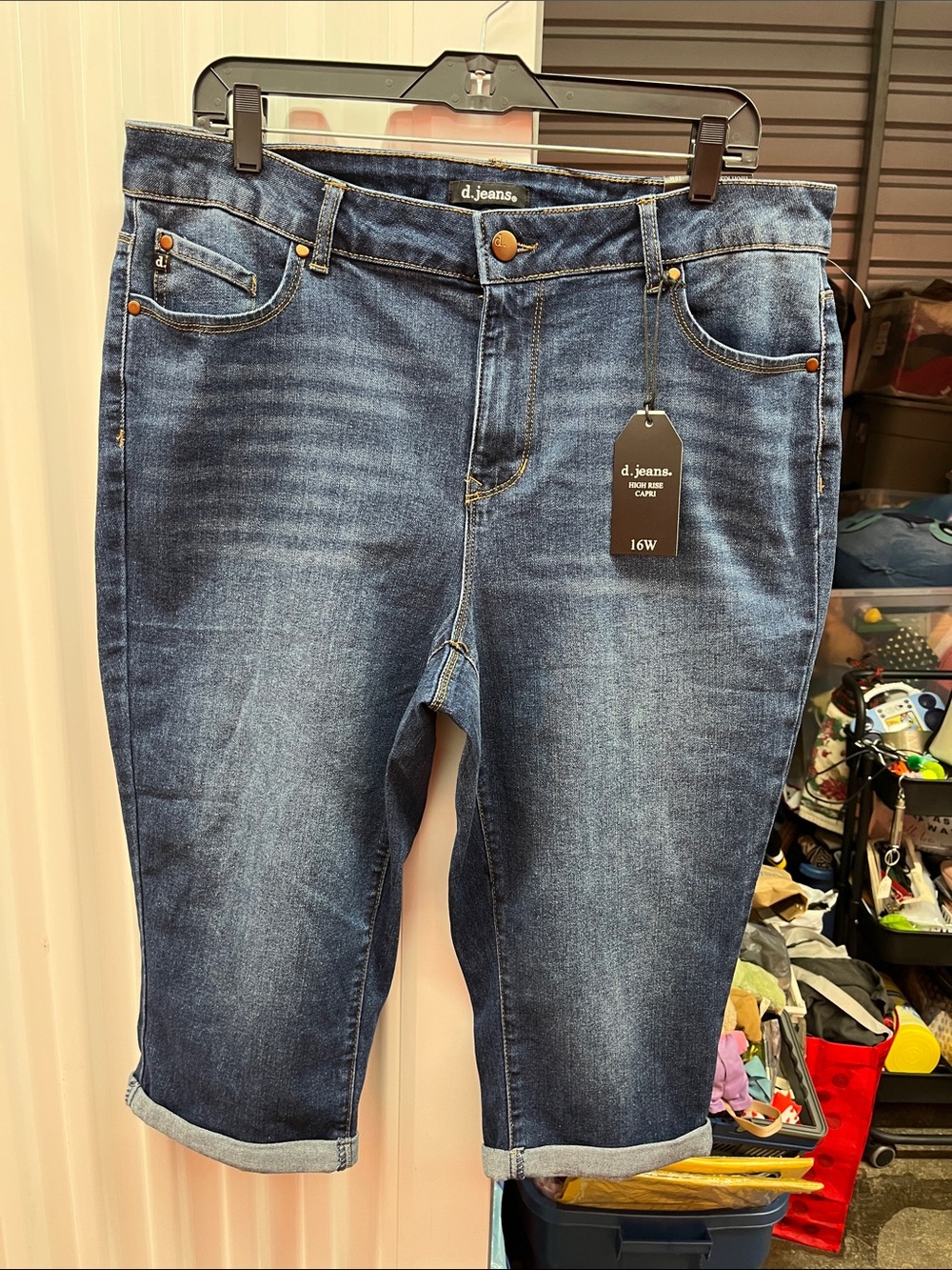 d. jeans Blue Cropped Stretch Denim Capri Pants